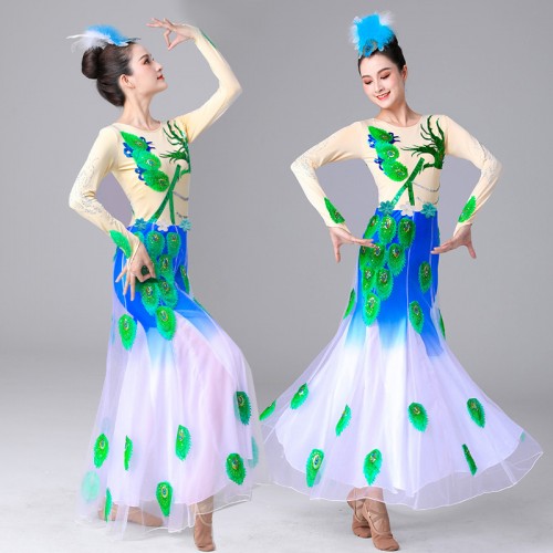 Green with white color Dai laos Thailand peacock Dance Costume Adult Peacock Dance dresses Gradient Fishtail Skirt Dai minority Performance Costume